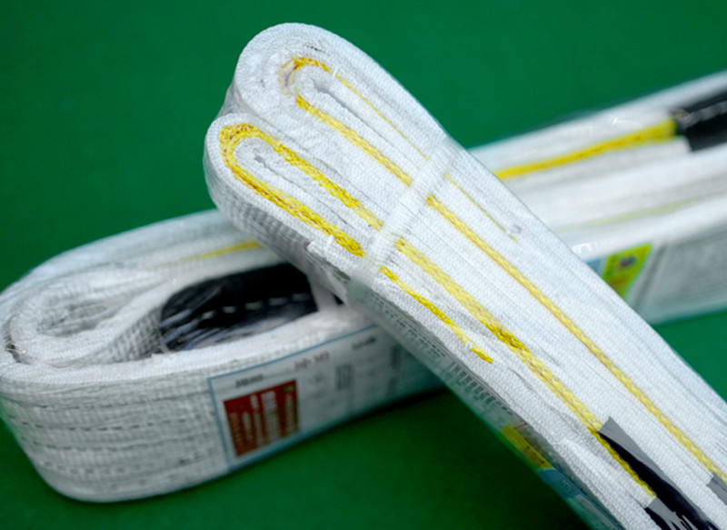 白色扁平吊装带